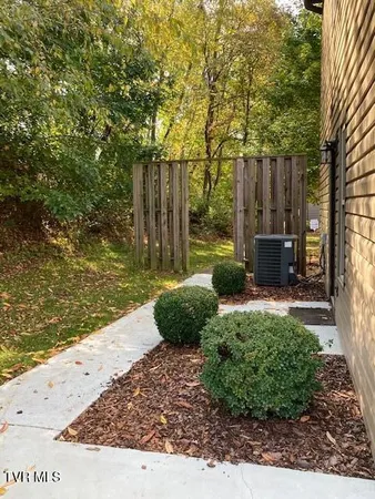$192,500 | 504 D Pilgrim Court, Unit D, Johnson City, TN 37601