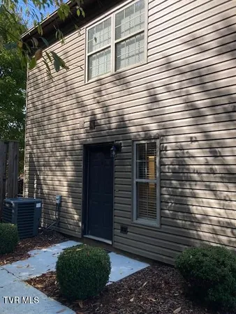 $192,500 | 504 D Pilgrim Court, Unit D, Johnson City, TN 37601