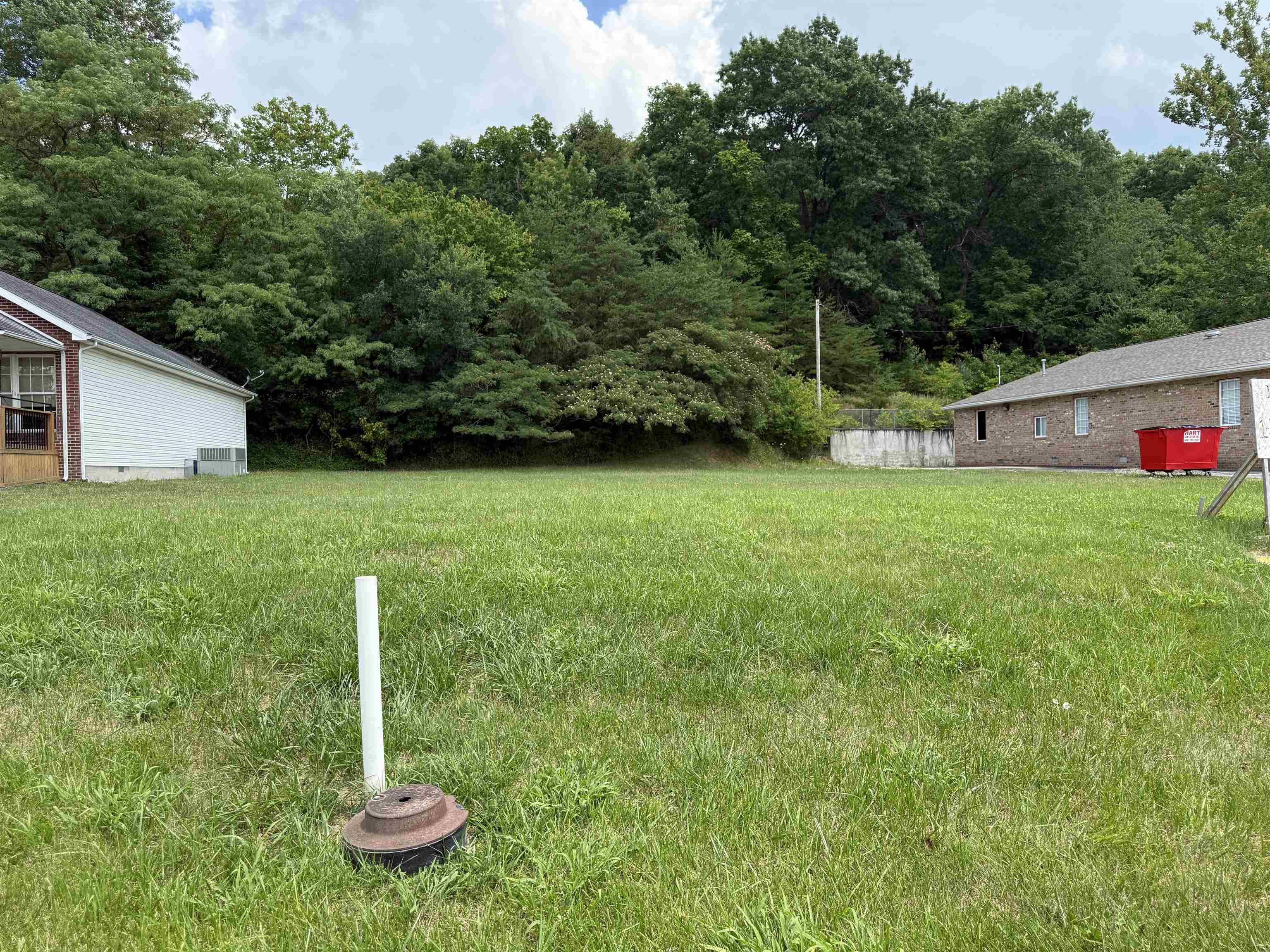 Midland Trail Ashland, KY 41102 - Photo 2 of 5