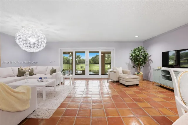 $639,900 | 400 Northwest 127th Avenue, Unit 13 & 14, Plantation, FL 33325