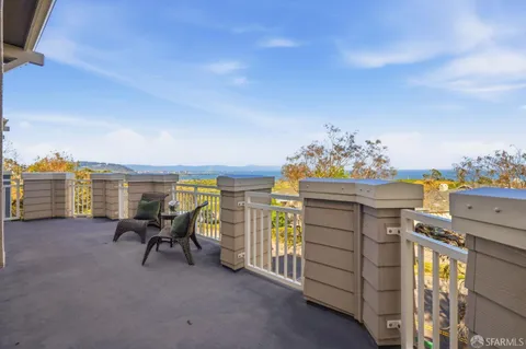 $1,338,000 | 153 Golden Eagle Lane, Brisbane, CA 94005