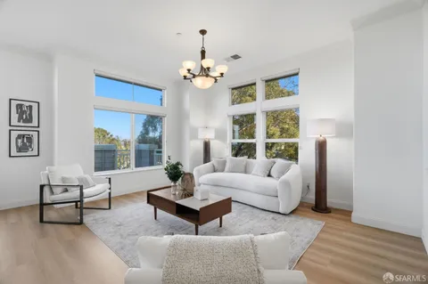 $1,338,000 | 153 Golden Eagle Lane, Brisbane, CA 94005