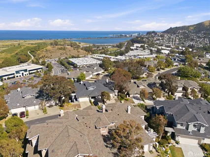 $1,338,000 | 153 Golden Eagle Lane, Brisbane, CA 94005