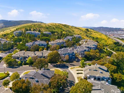 $1,338,000 | 153 Golden Eagle Lane, Brisbane, CA 94005