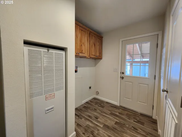 a view of empty room