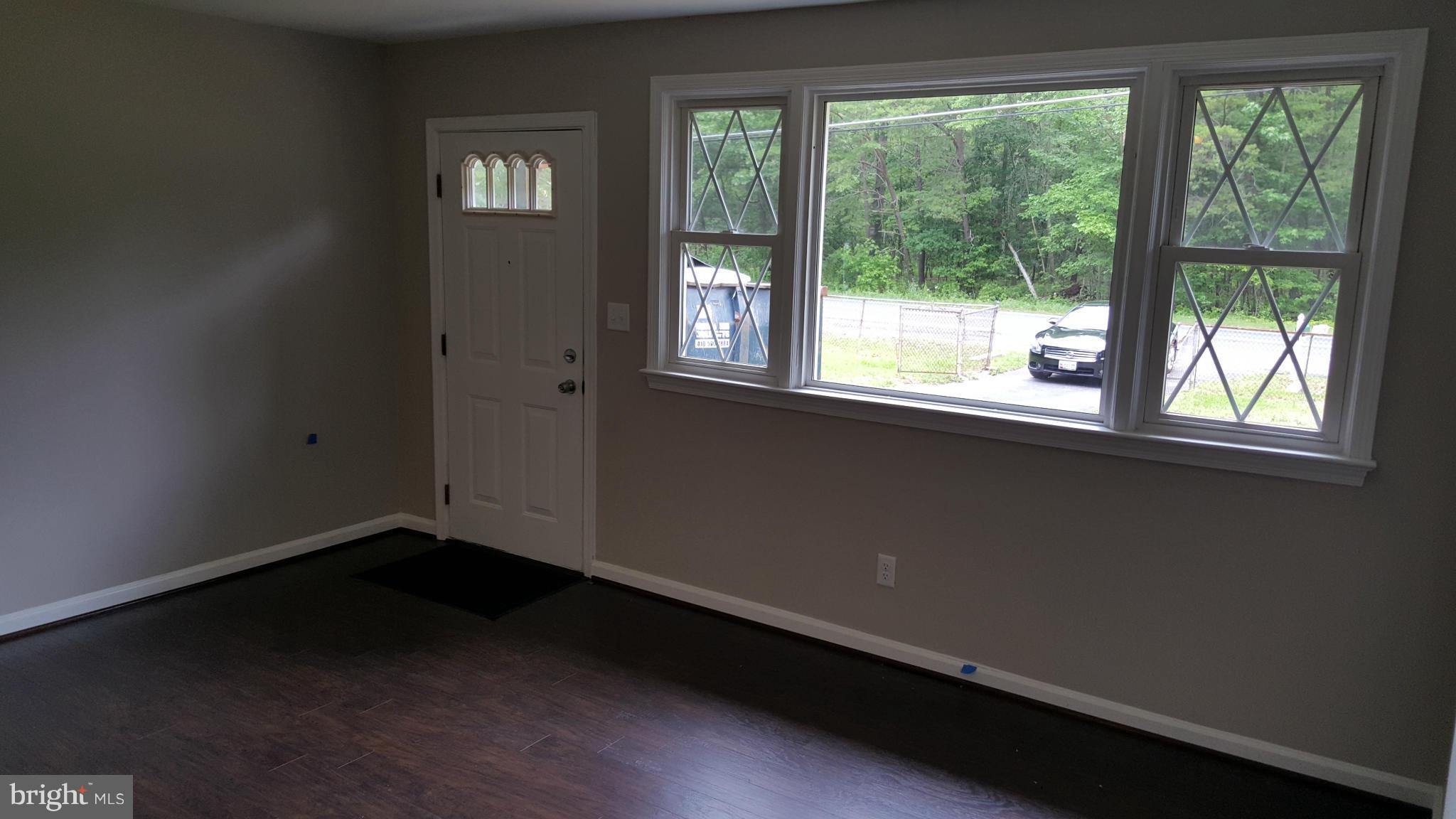 13816 Tower Road Brandywine, MD 20613 - Photo 15 of 24 Living Room