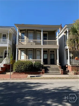 $1,800 | 1723 Whitaker Street, Unit LOWR, Savannah, GA 31401