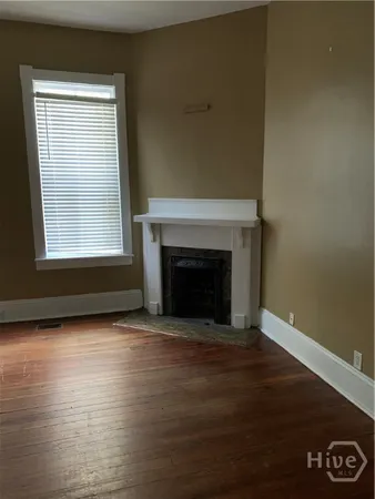 $1,800 | 1723 Whitaker Street, Unit LOWR, Savannah, GA 31401