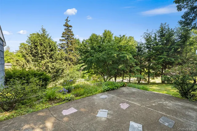 $430,000 | 9 Beech Street, Balmville, NY 12550