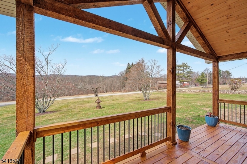 120 Mudtown Road Wantage, NJ 07461 - Photo 3 of 47