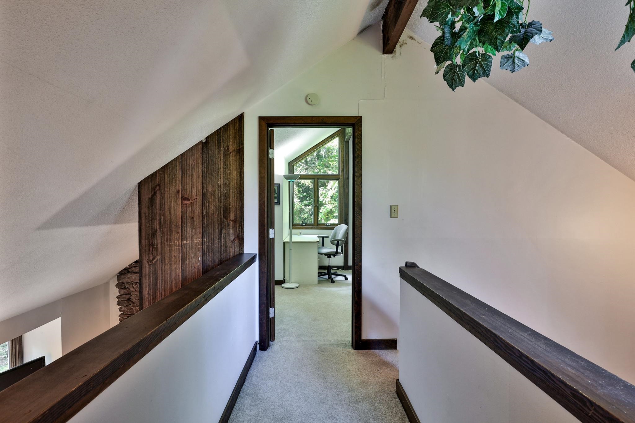 1093 Middle Hollow Road Rochester, VT 05767 - Photo 16 of 42