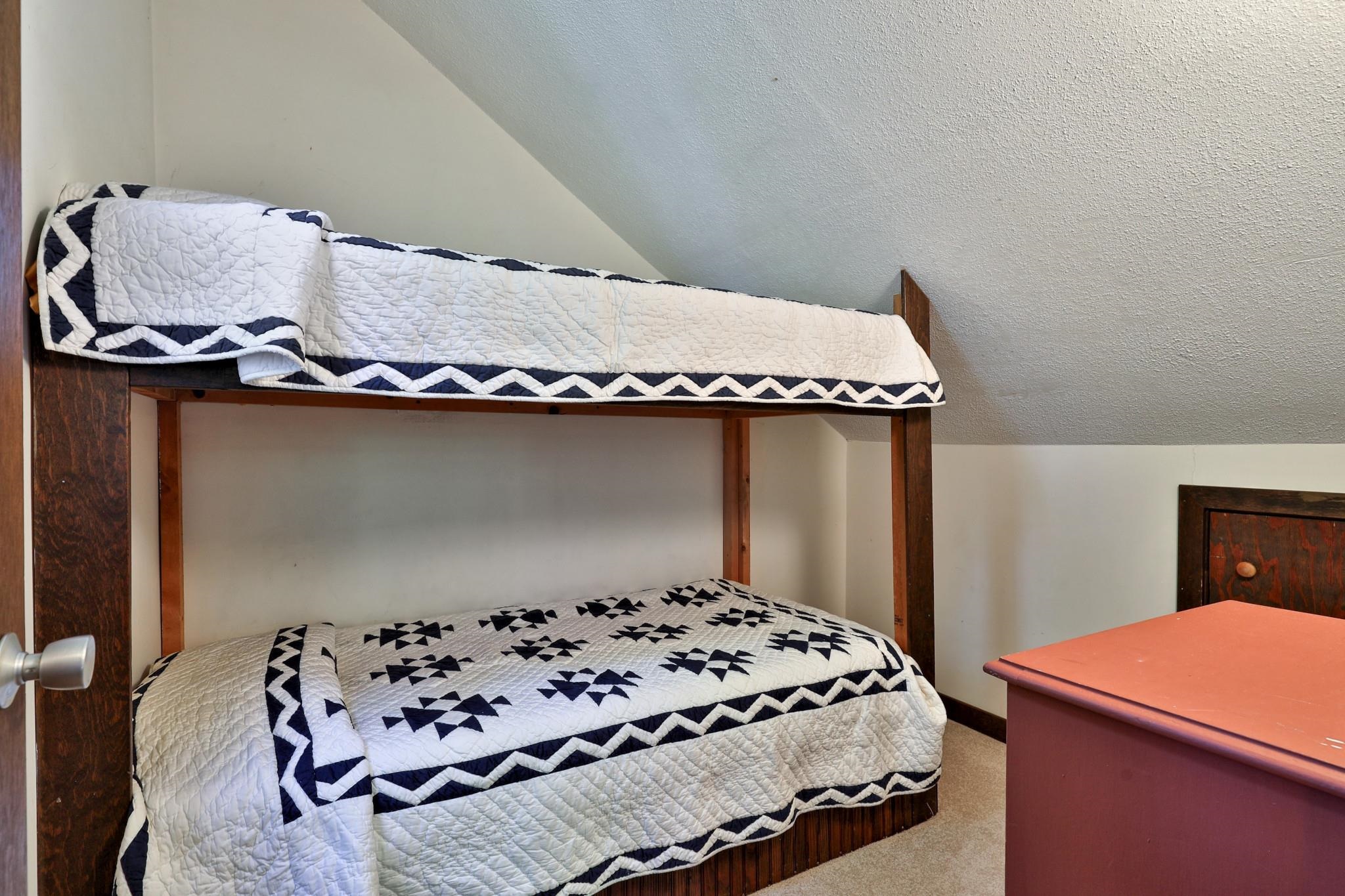 1093 Middle Hollow Road Rochester, VT 05767 - Photo 20 of 42