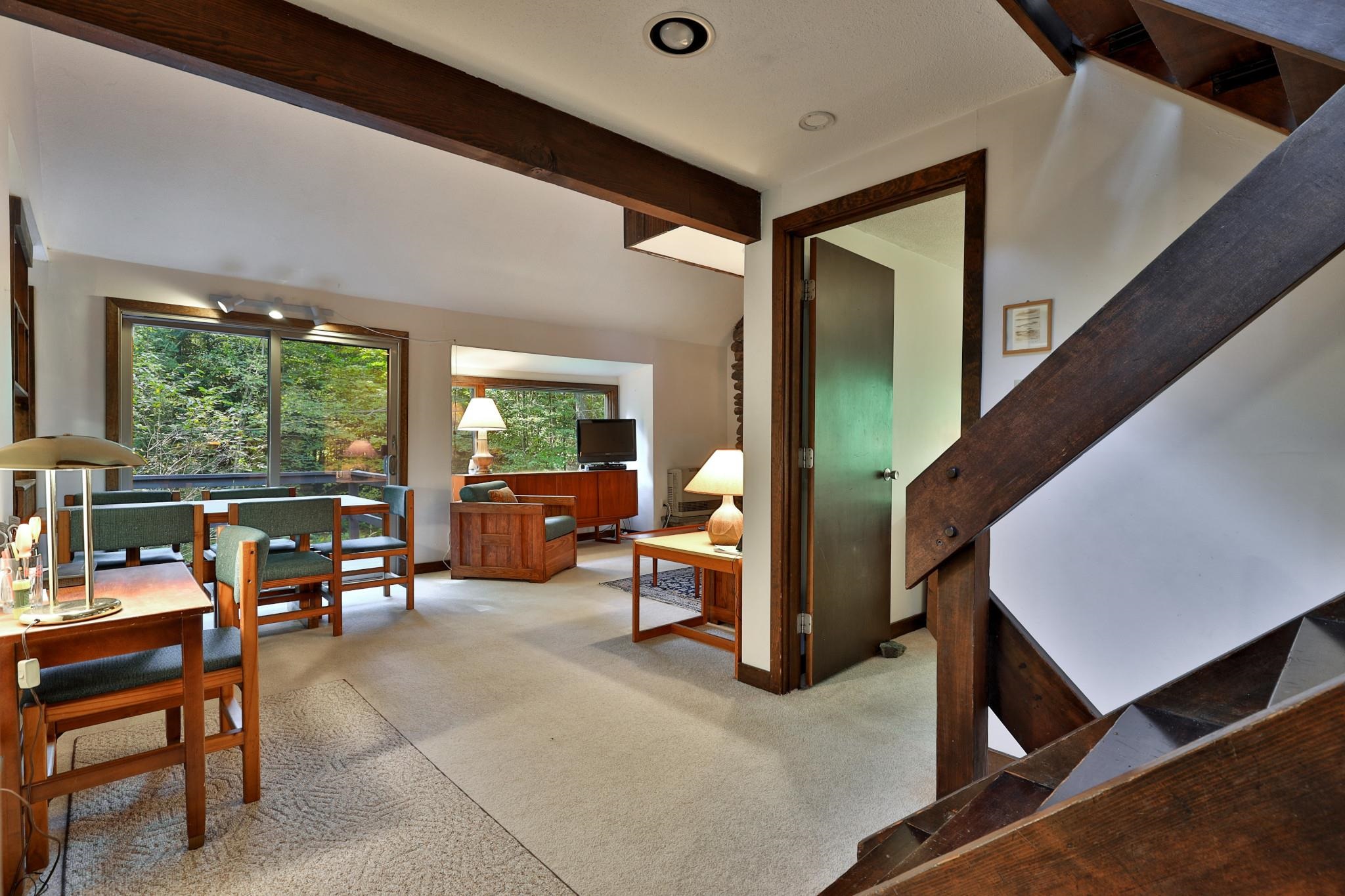 1093 Middle Hollow Road Rochester, VT 05767 - Photo 3 of 42