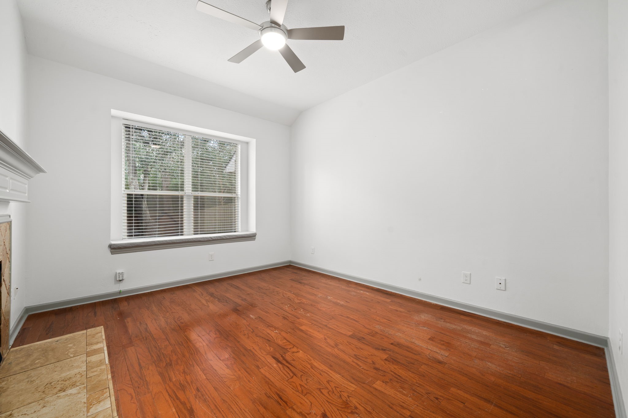 103 South Piper Trace Spring, TX 77381 - Photo 19 of 35