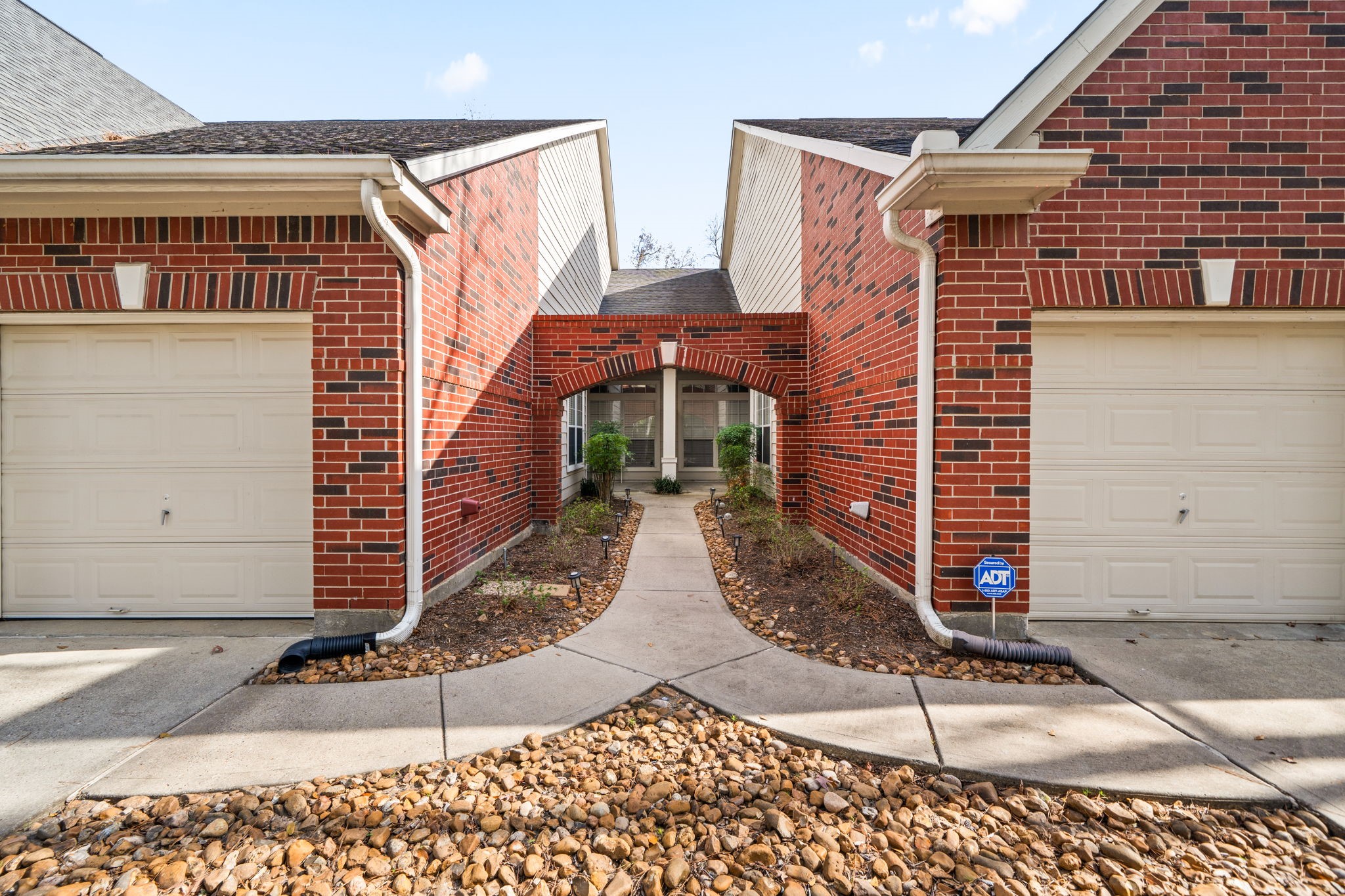 103 South Piper Trace Spring, TX 77381 - Photo 3 of 35