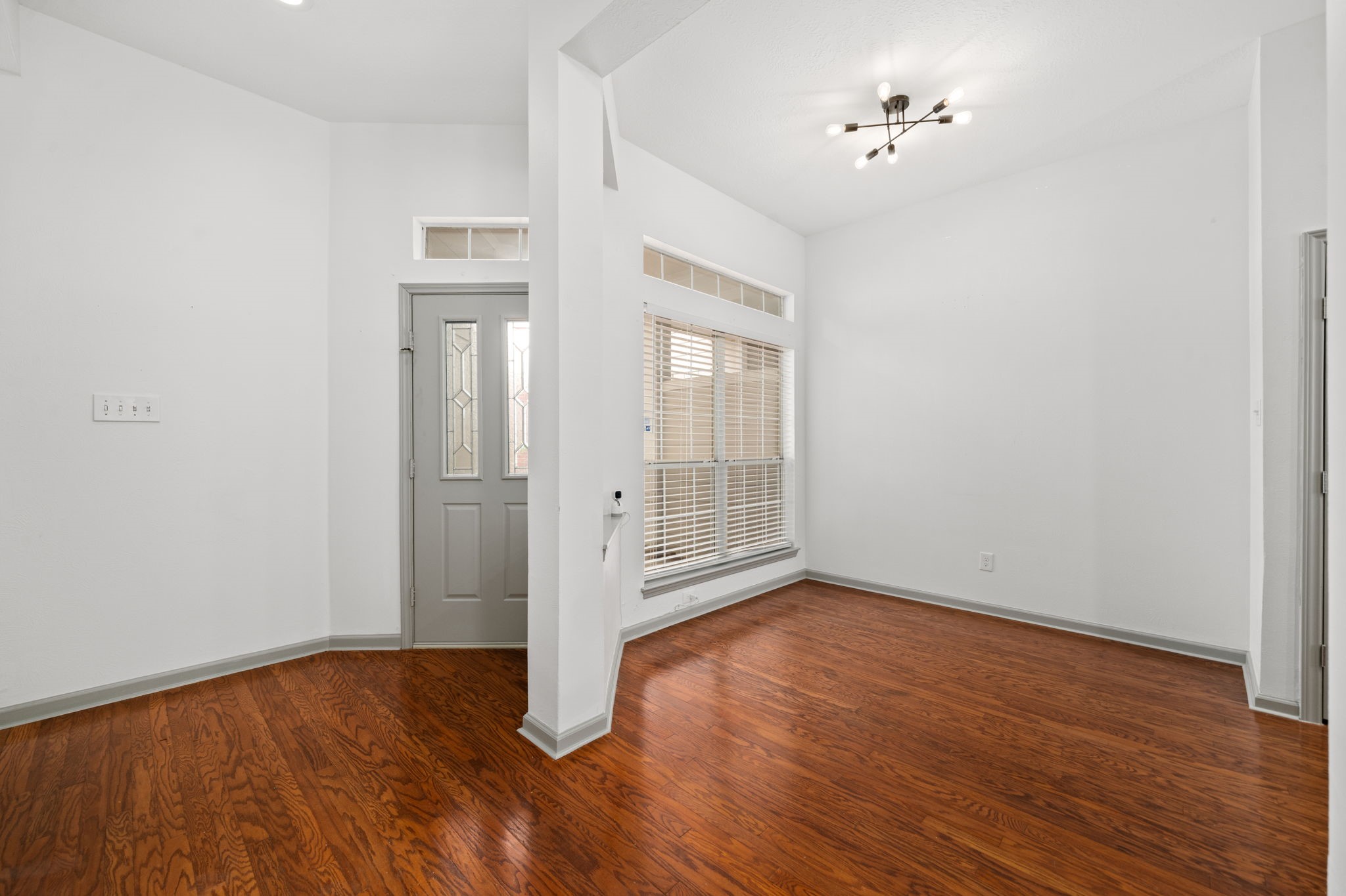 103 South Piper Trace Spring, TX 77381 - Photo 6 of 35