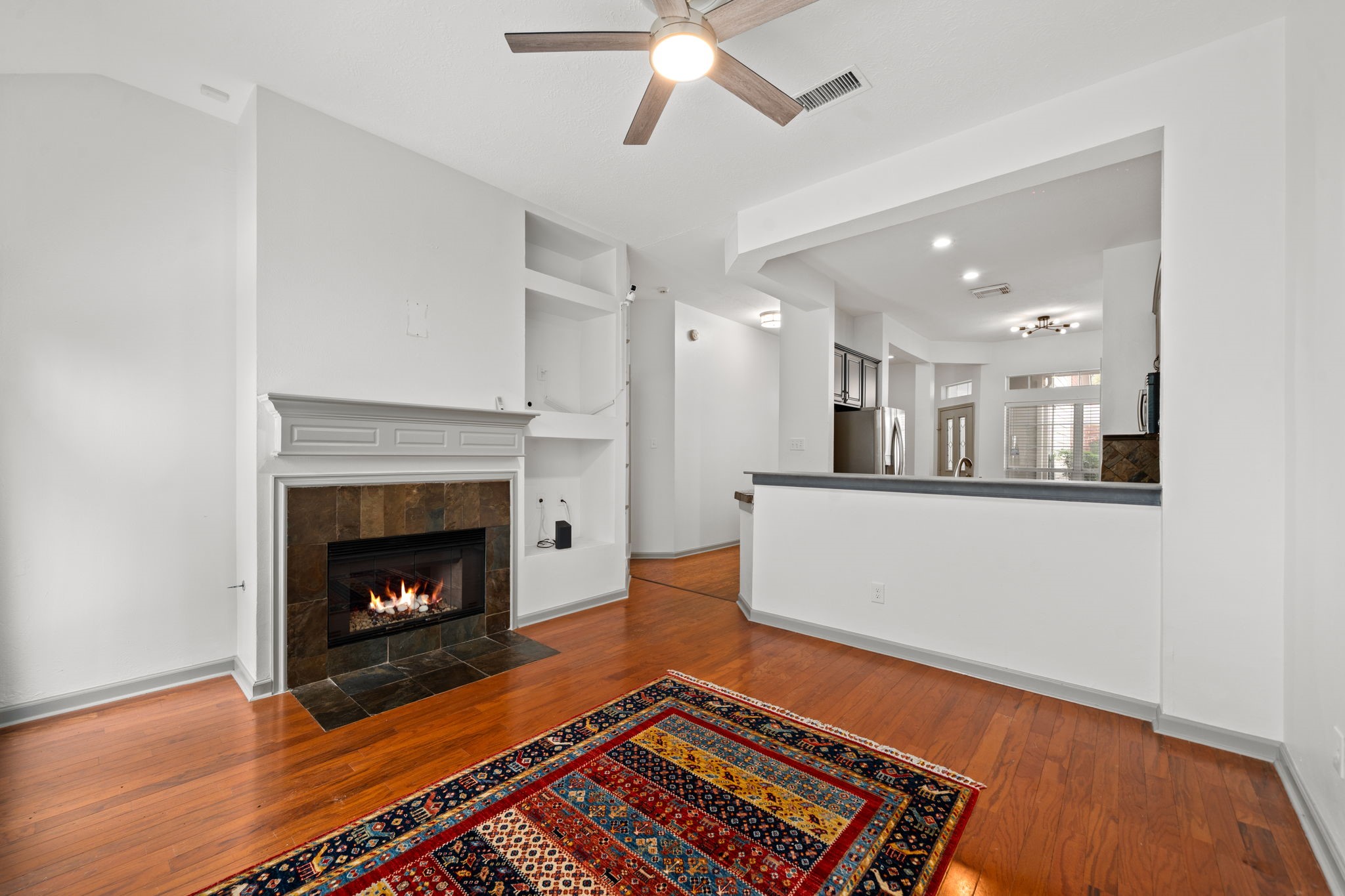 103 South Piper Trace Spring, TX 77381 - Photo 10 of 35