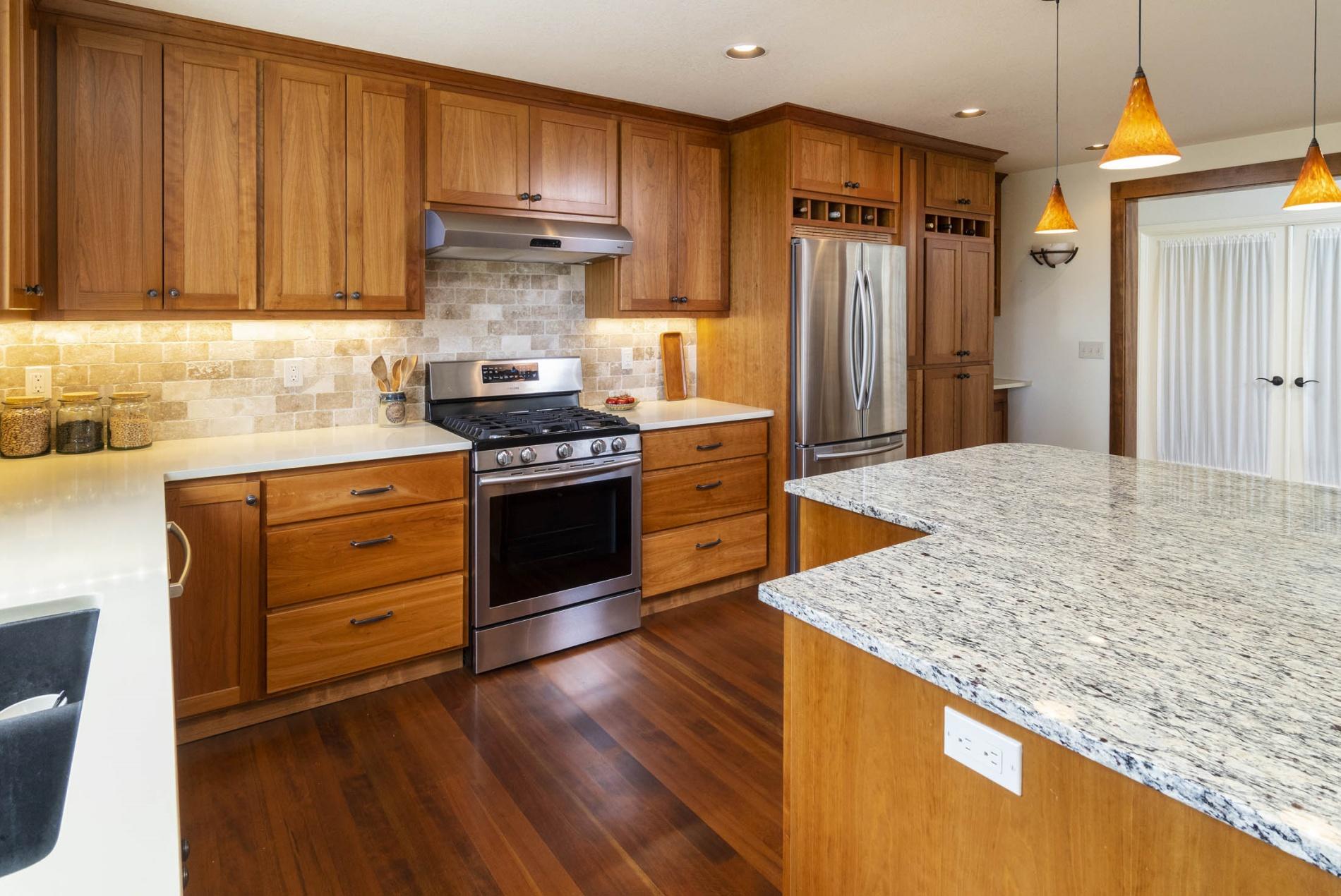18430 Walton Road Bend, OR 97703 - Photo 17 of 50 batch_16. Walton range, refridgerator