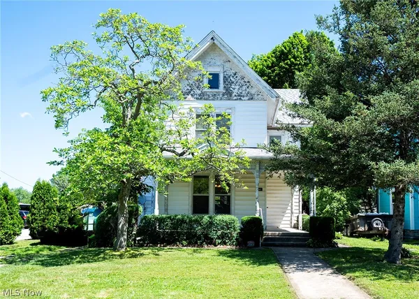 $159,000 | 247 Ray Avenue Northwest, New Philadelphia, OH 44663