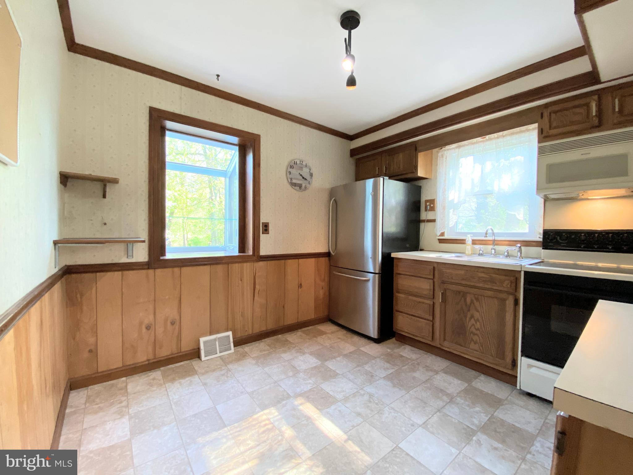 2225 Mill Road Upper Chichester, PA 19061 - Photo 19 of 26 Kitchen
