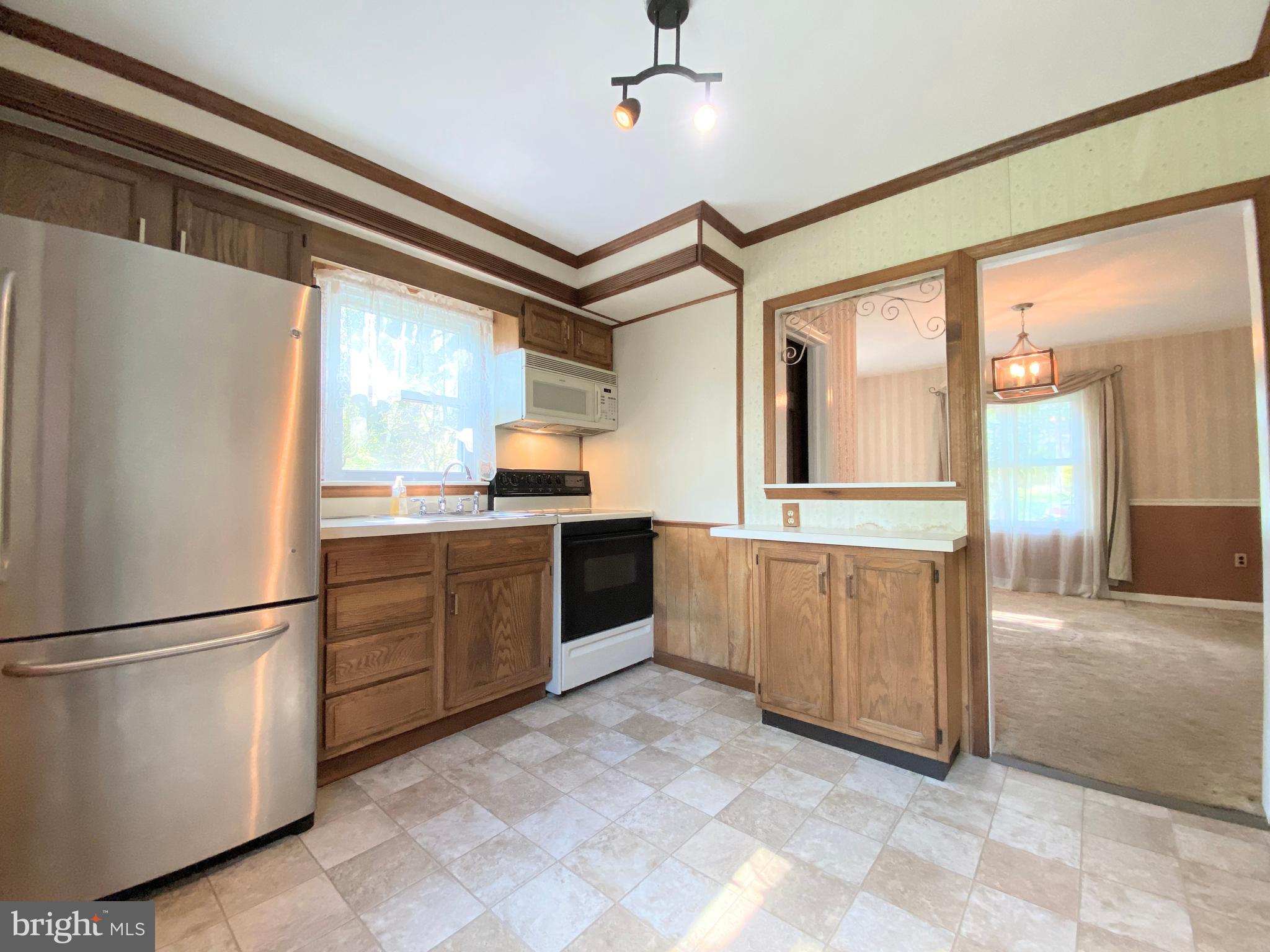 2225 Mill Road Upper Chichester, PA 19061 - Photo 20 of 26 Kitchen