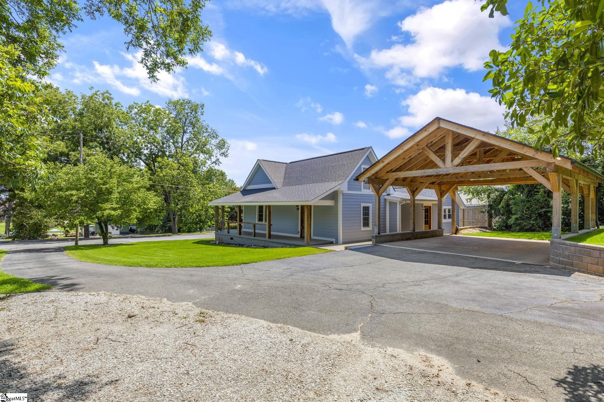 508 Johnson Street Pickens, SC 29671 - Photo 1 of 36