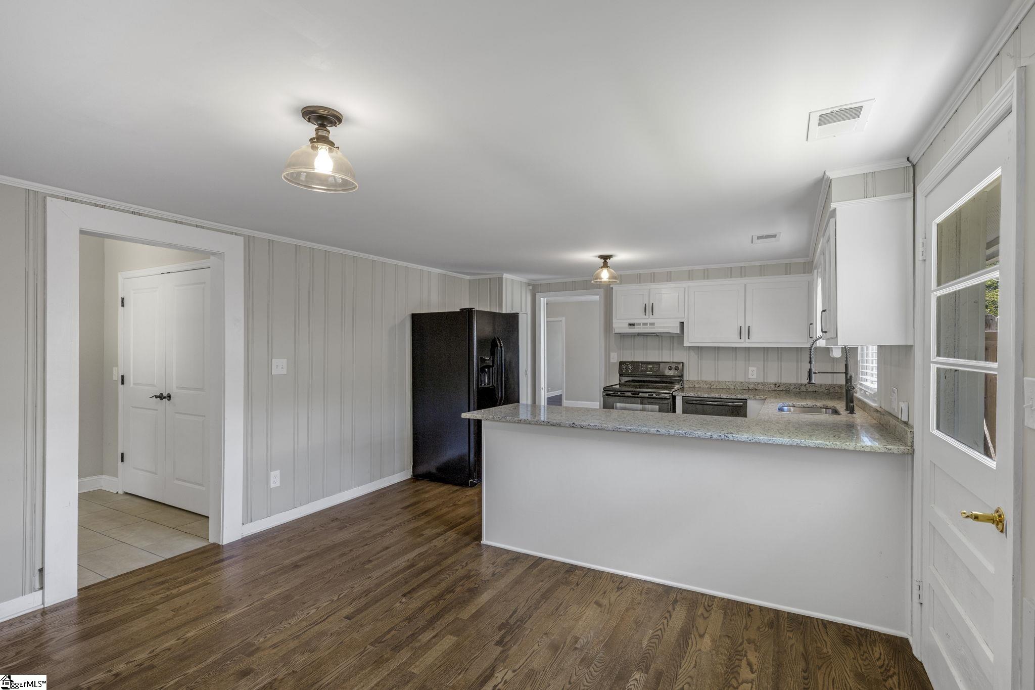 508 Johnson Street Pickens, SC 29671 - Photo 17 of 36