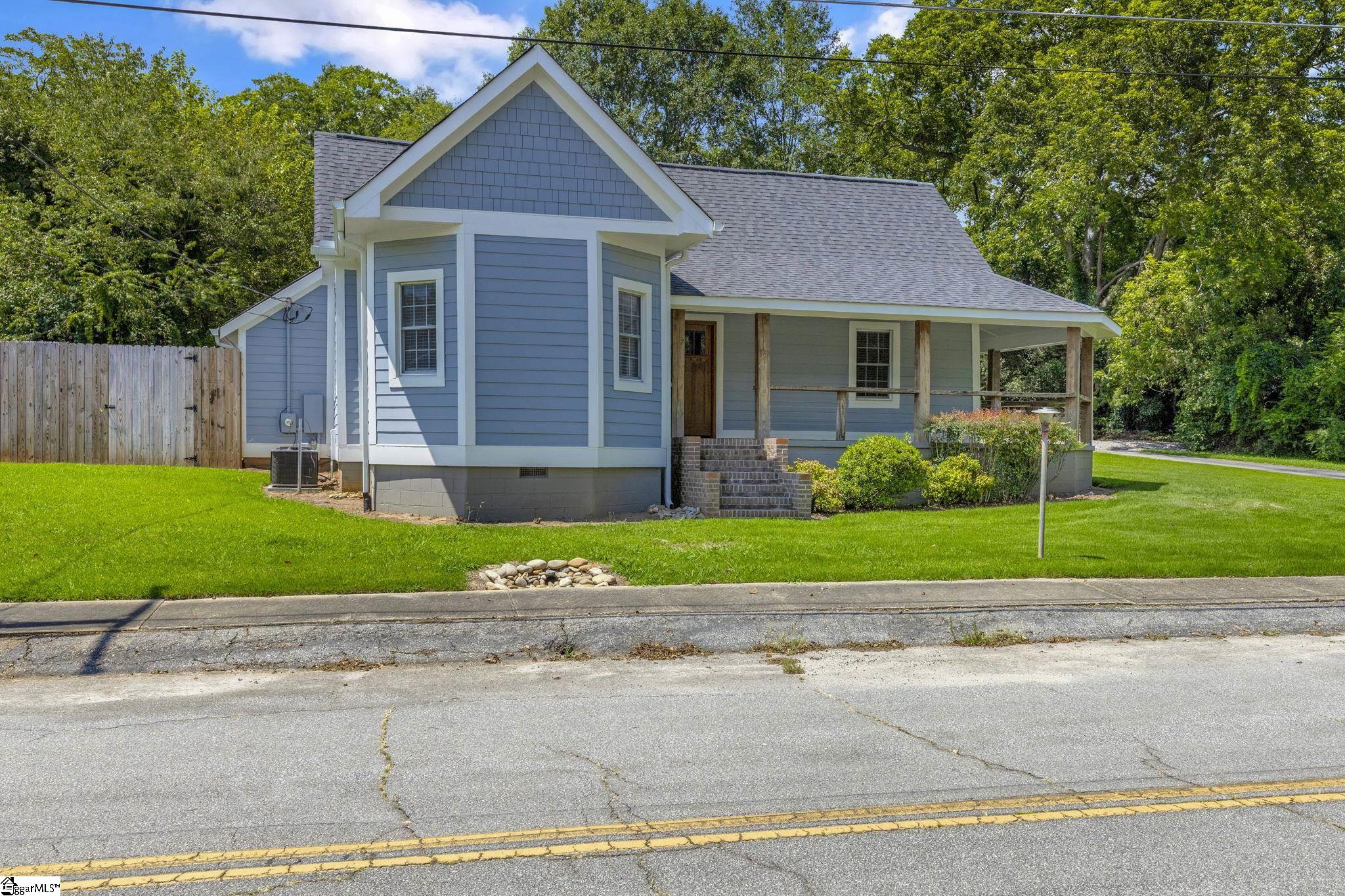 508 Johnson Street Pickens, SC 29671 - Photo 6 of 36