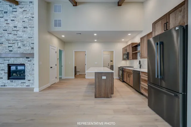 $750,000 | 93 Whispering Pines Place, Unit 12, Center Conway, NH 03813