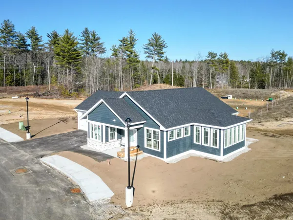 $750,000 | 93 Whispering Pines Place, Unit 12, Center Conway, NH 03813