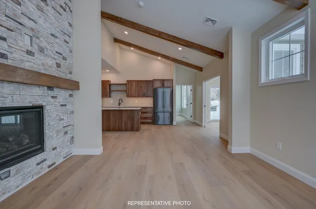 $750,000 | 93 Whispering Pines Place, Unit 12, Center Conway, NH 03813