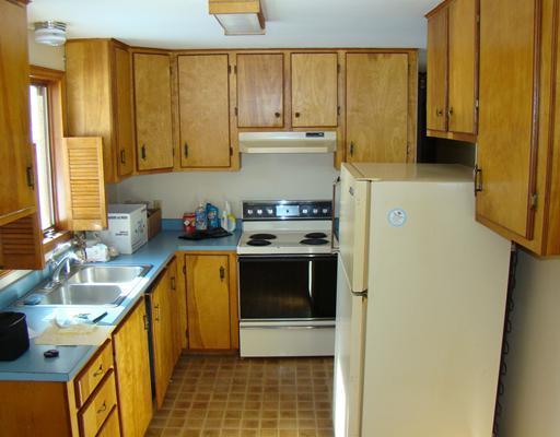 27 Pond Road Raymond, ME 04071 - Photo 6 of 9 Kitchen.