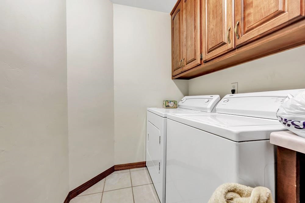 715 Edge Point Court, Unit 2 De Pere, WI 54115 - Photo 18 of 24