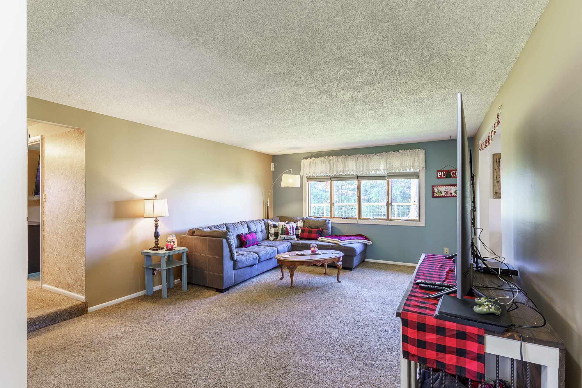 4518 West Division Road Huntington, IN 46750 - Photo 4 of 36 Gallery Image 4