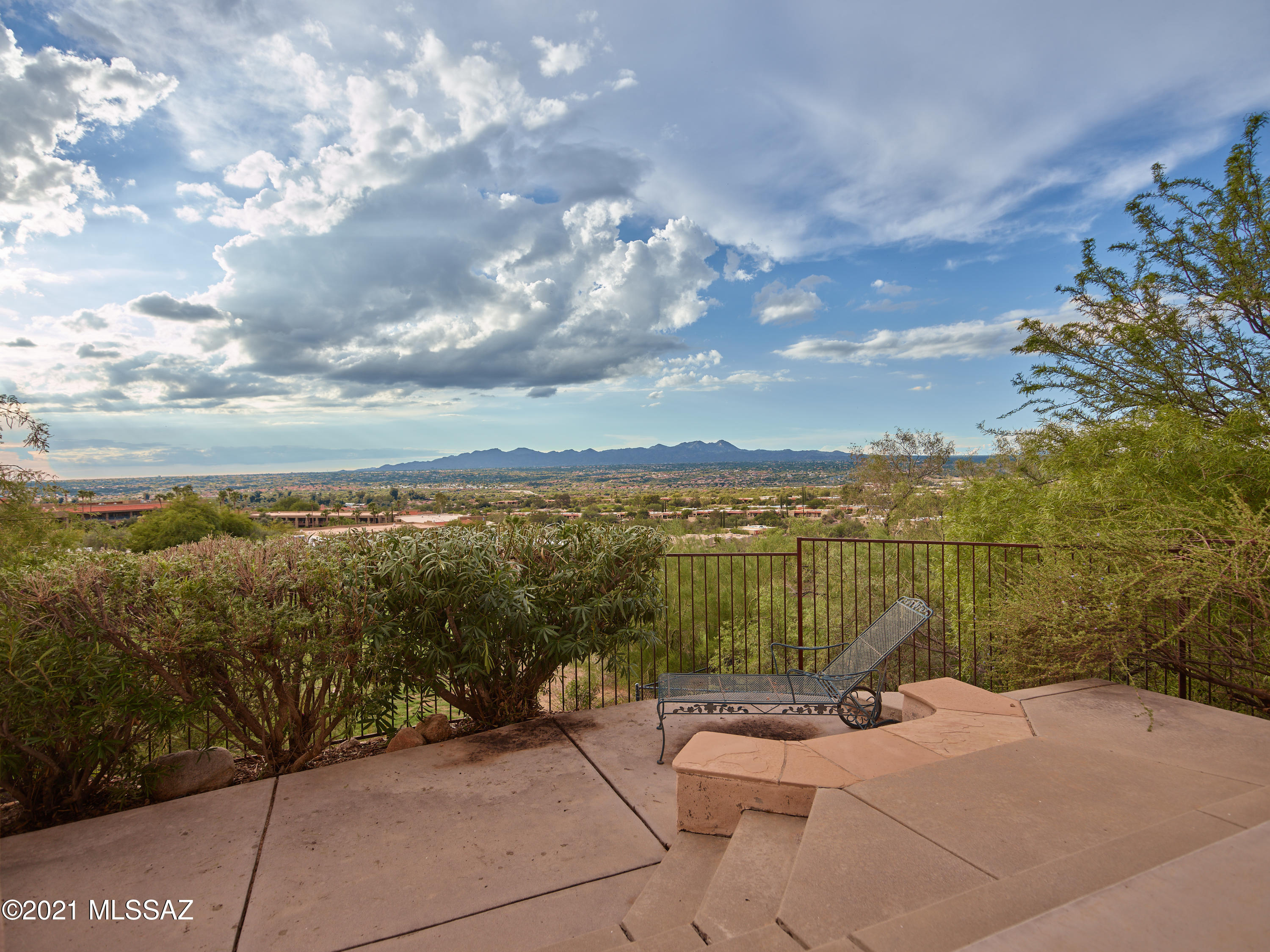 9802 North Ridge Shadow Place Tucson, AZ 85704 - Photo 6 of 38