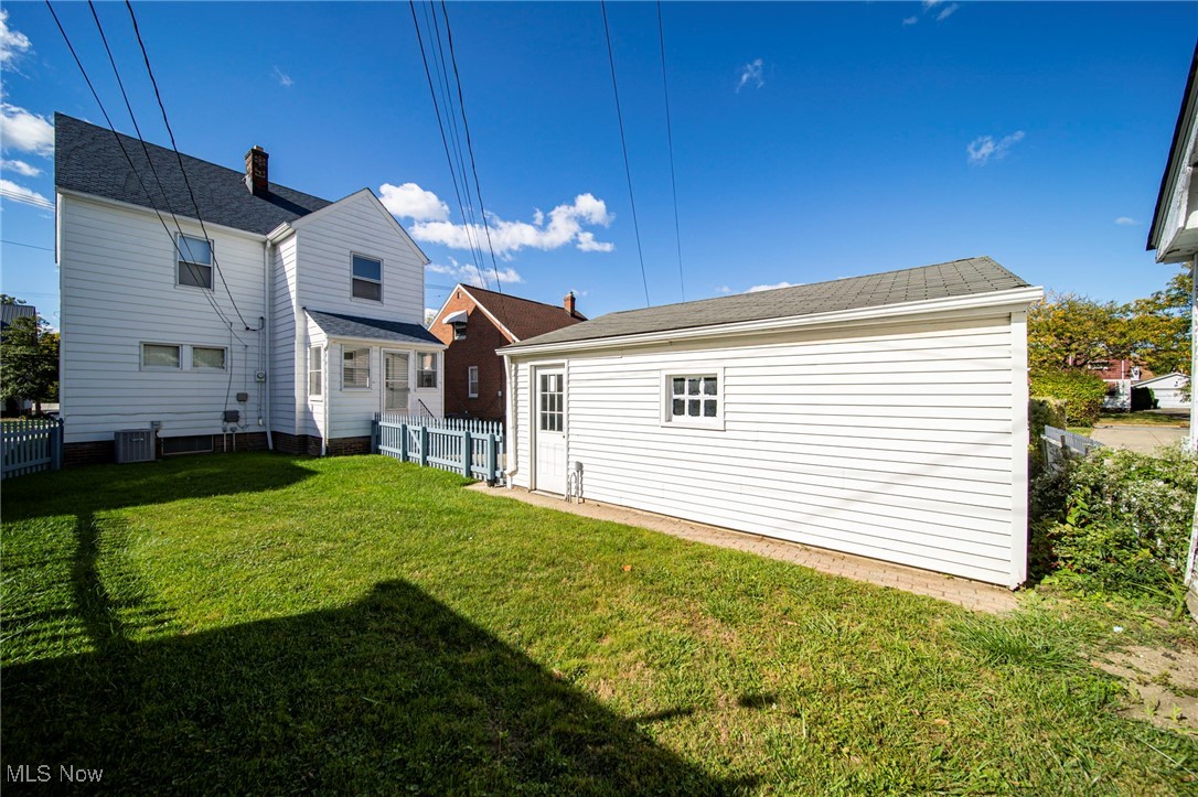 18111 Neff Road Cleveland, OH 44119 - Photo 33 of 44 Gallery Image 33