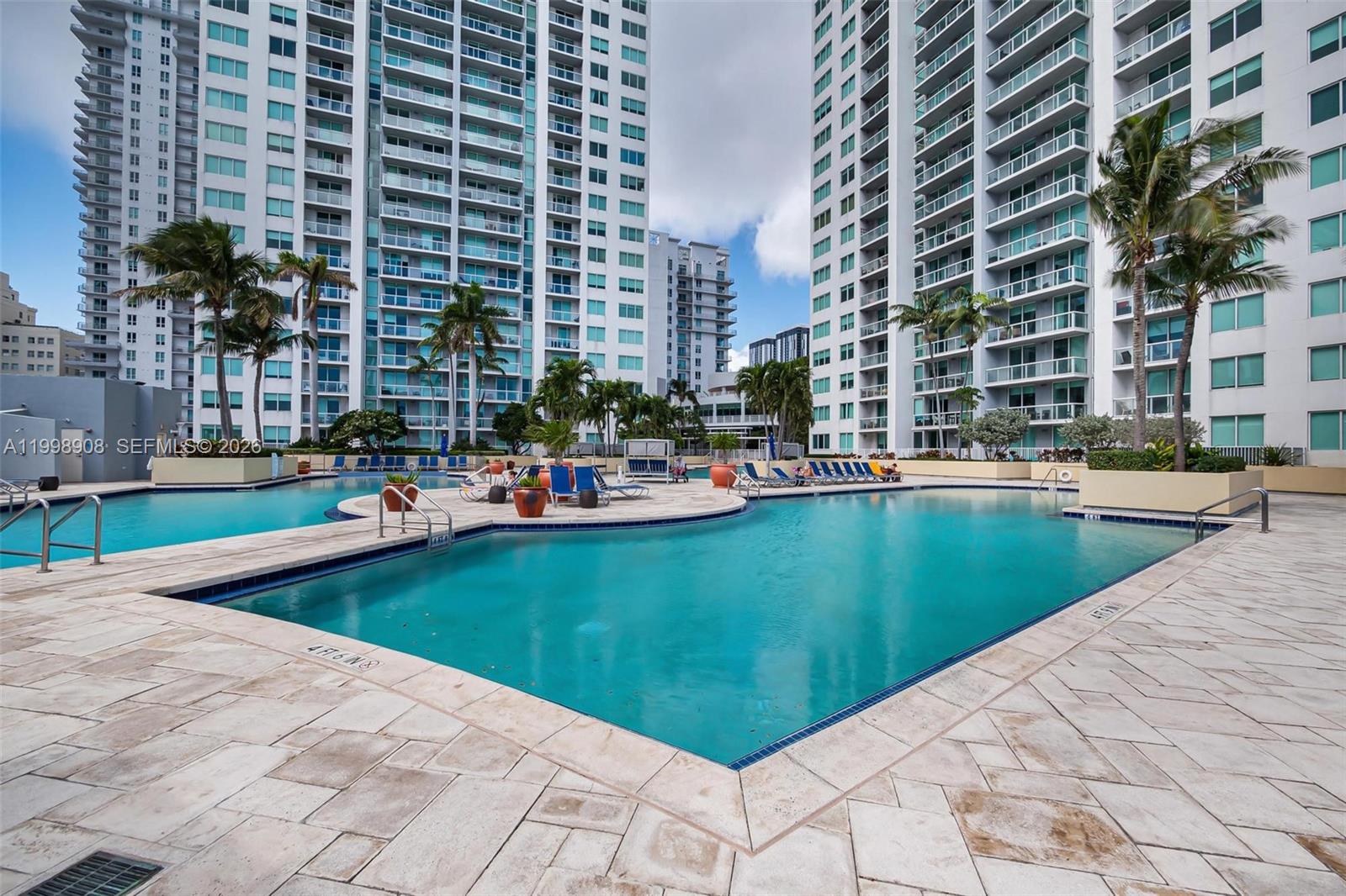244 Biscayne Boulevard, Unit 445 Miami, FL 33132 - Photo 26 of 35 a view of swimming pool and outdoor space