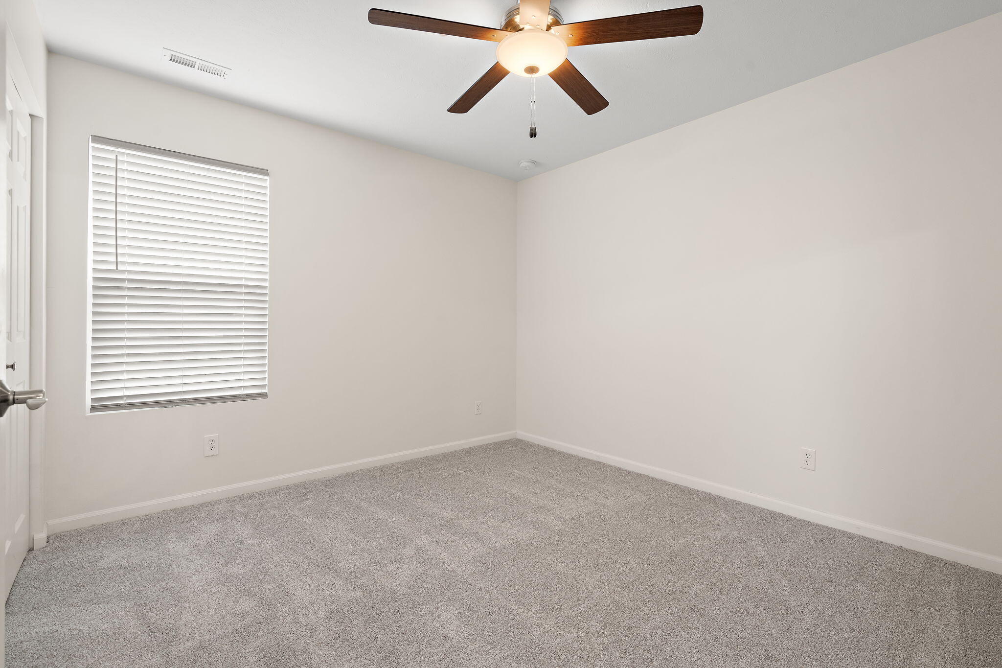 727 East 118th Avenue Crown Point, IN 46307 - Photo 32 of 59 2048x1365