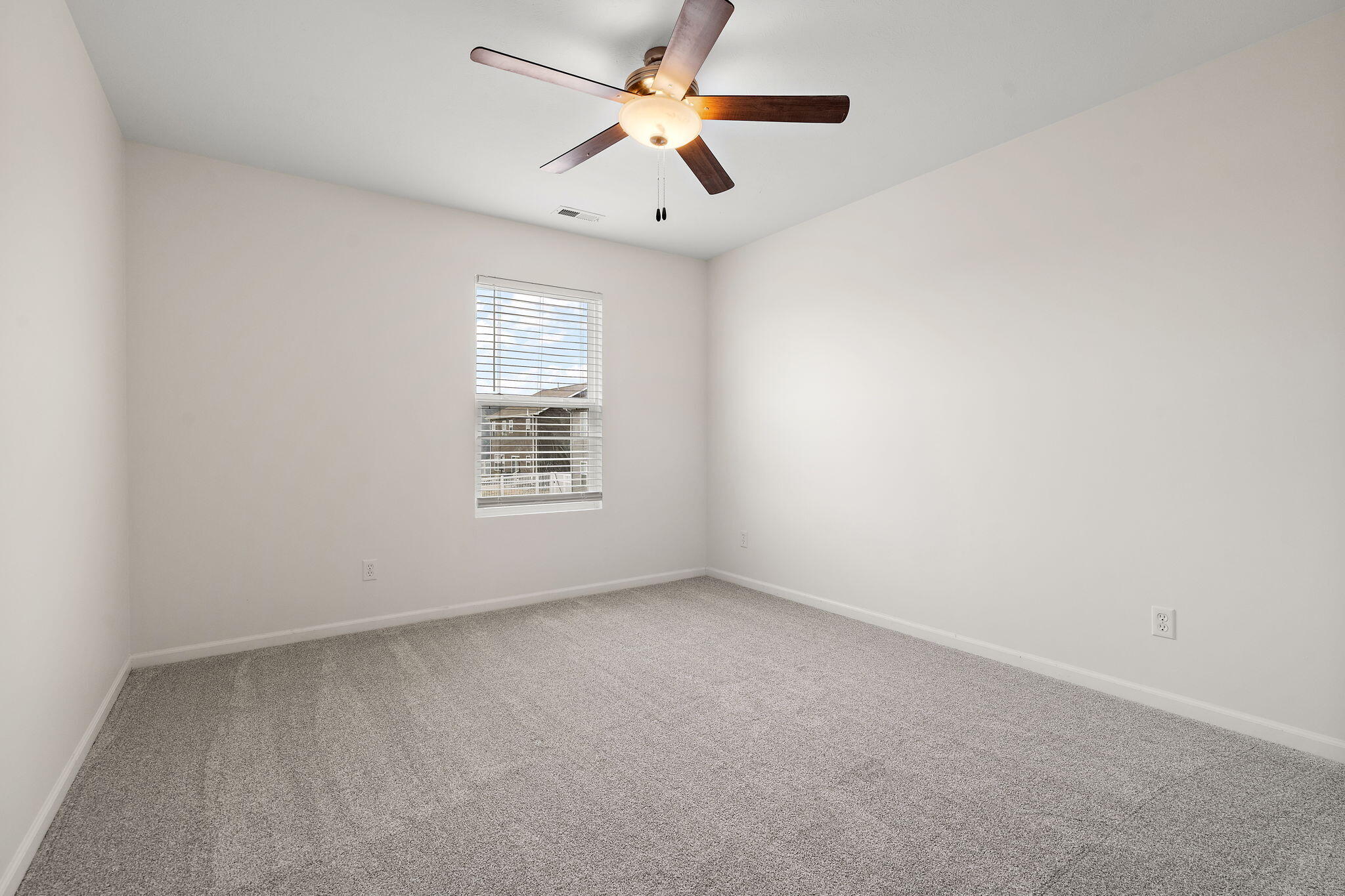 727 East 118th Avenue Crown Point, IN 46307 - Photo 33 of 59 2048x1365