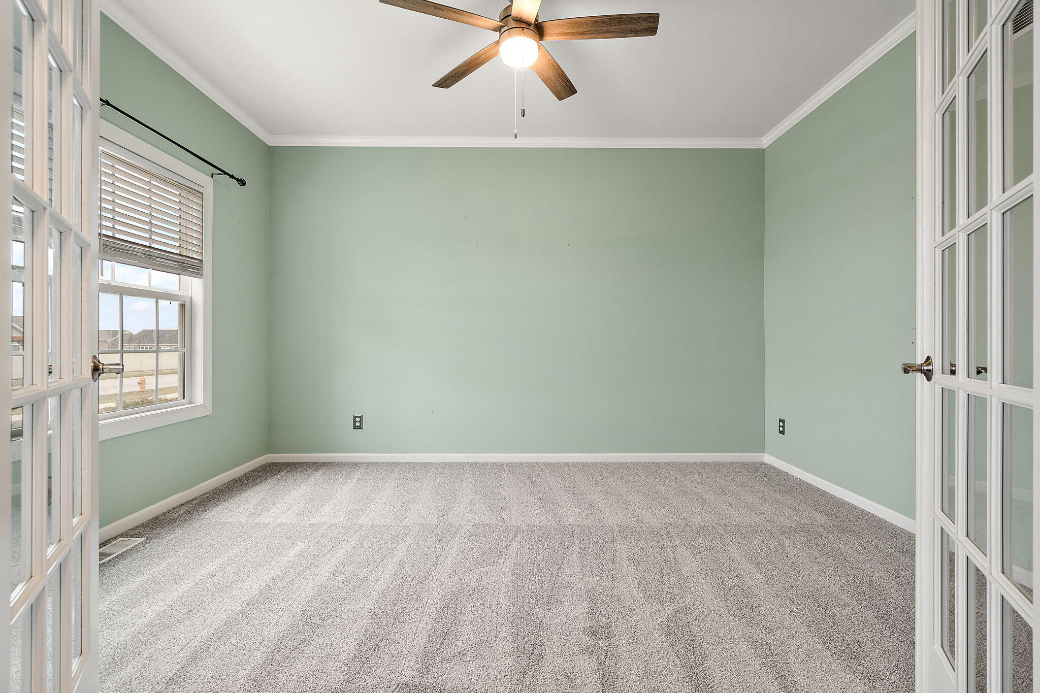 727 East 118th Avenue Crown Point, IN 46307 - Photo 5 of 59 2048x1365