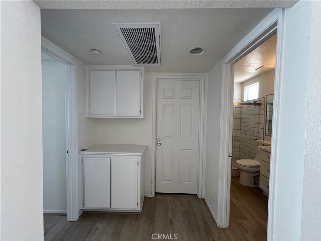 9251 Middlefield Drive Riverside, CA 92508 - Photo 19 of 45 To Laundry room