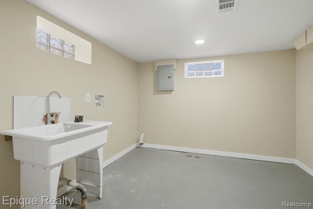 9991 Robson Street Detroit, MI 48227 - Photo 25 of 30