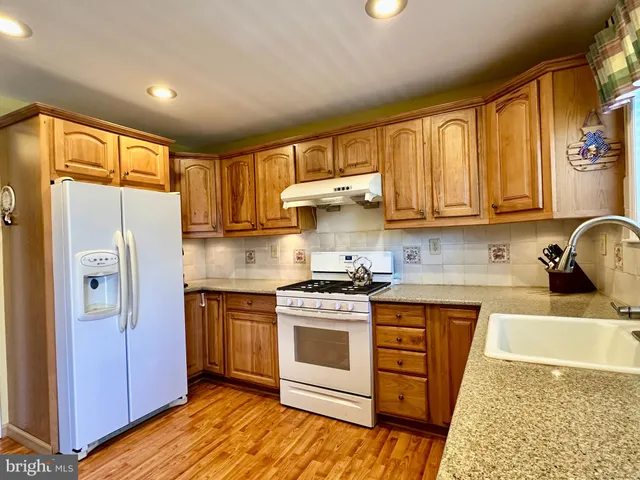 $349,000 | 3225 Kilburn Road, Philadelphia, PA 19114