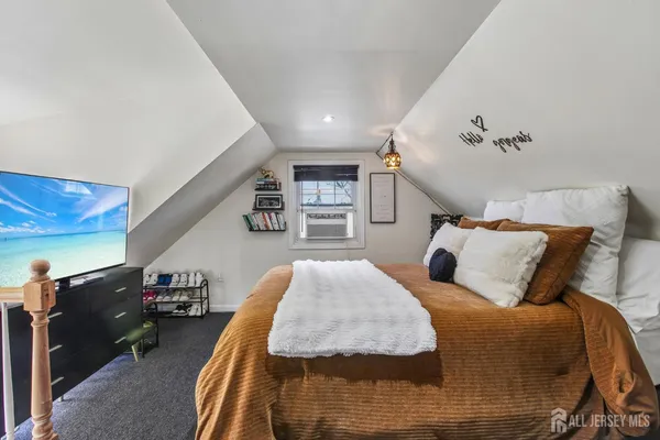 $525,000 | 208 Gordon Street, Perth Amboy, NJ 08861