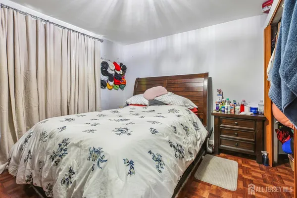 $525,000 | 208 Gordon Street, Perth Amboy, NJ 08861