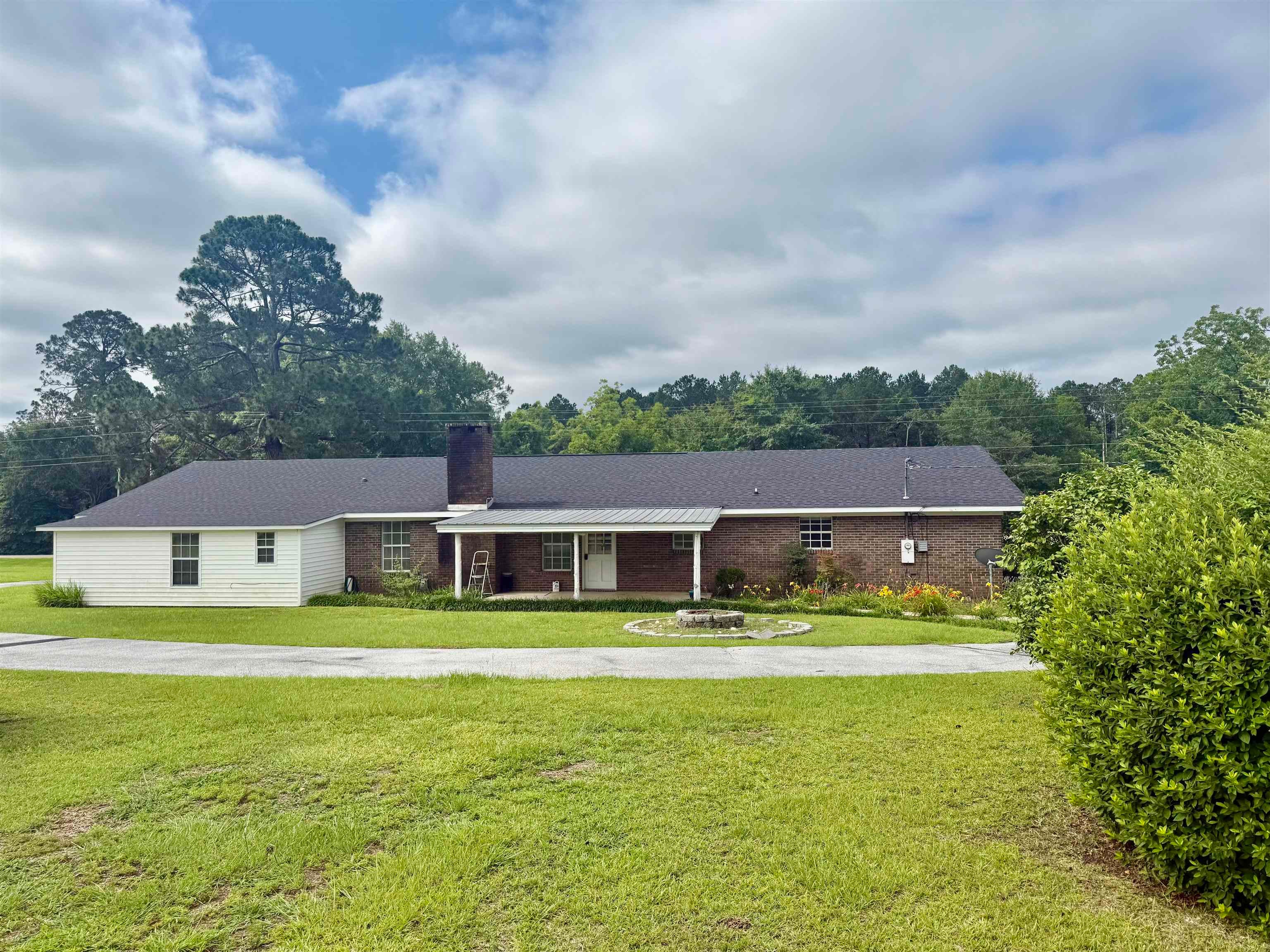 10873 Jacobs Road Andalusia, AL 36420 - Photo 3 of 20 Gallery Image 3