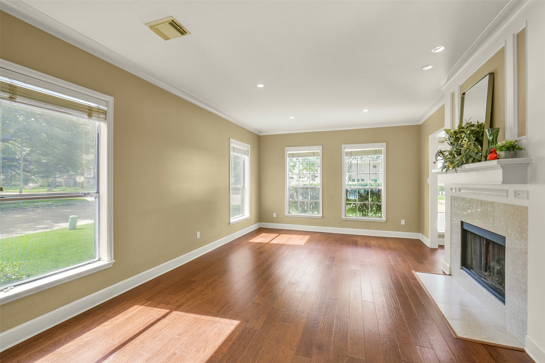 10402 Wagon Trail Road Houston, TX 77064 - Photo 7 of 47