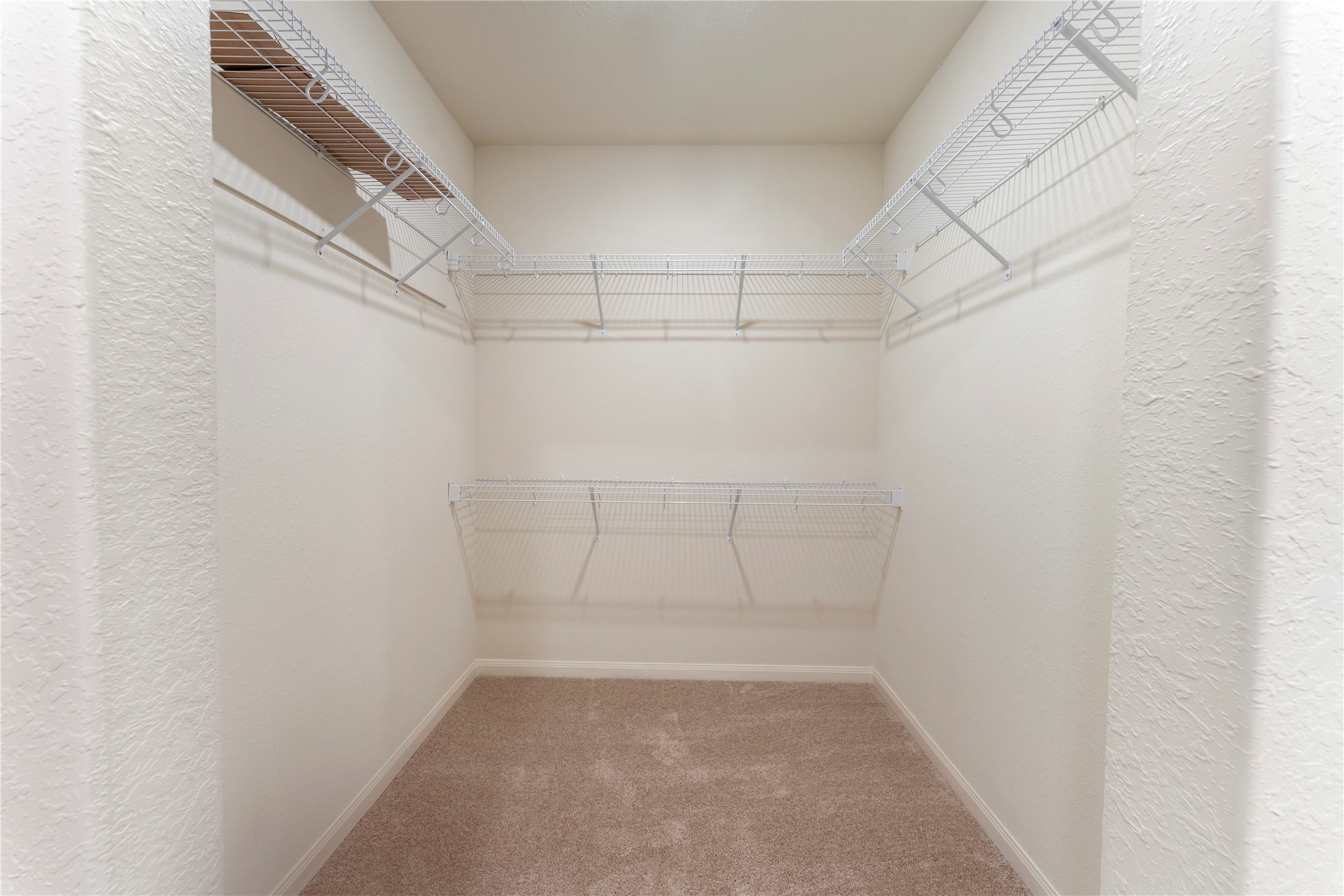 9702 Opal Gates Drive Rosharon, TX 77583 - Photo 23 of 43 a view of a small space