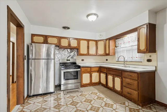 $429,900 | 4647 North Newland Avenue, Harwood Heights, IL 60706