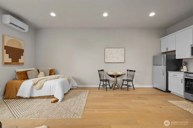 $2,299,990 | 7853 South 132nd Street, Seattle, WA 98178